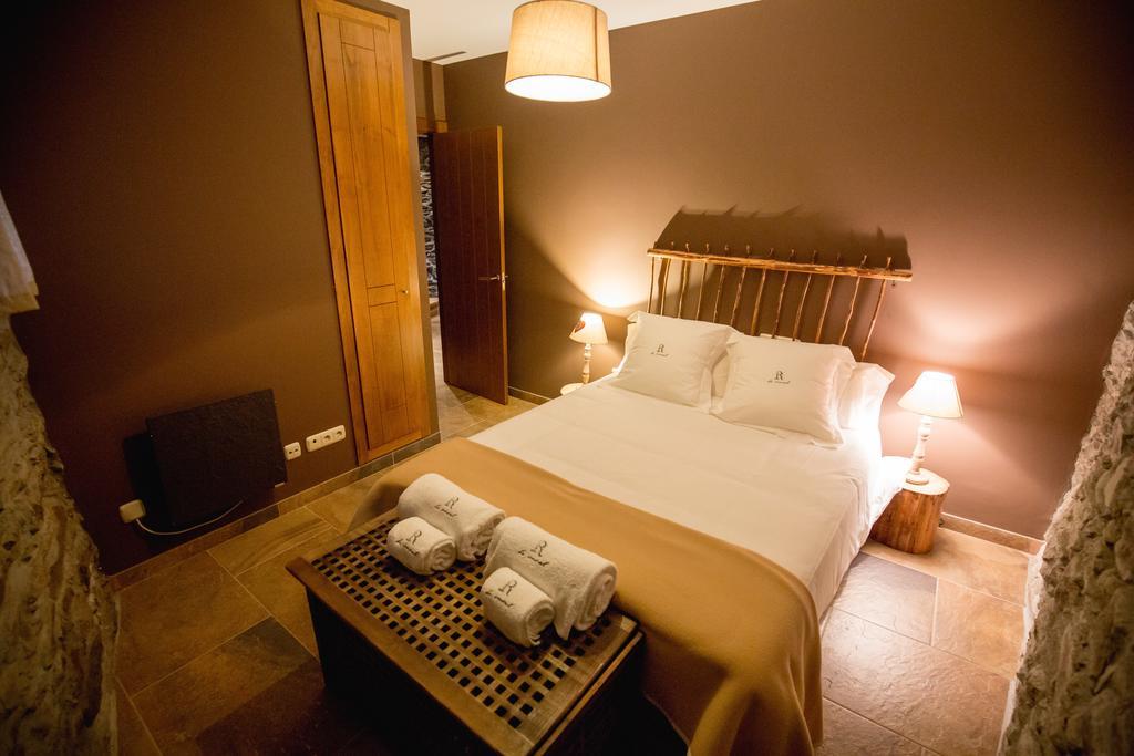 R De Rural - De Les Arnes Holiday home Encamp